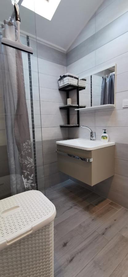 Apartments Angeline Ровиньско село Экстерьер фото